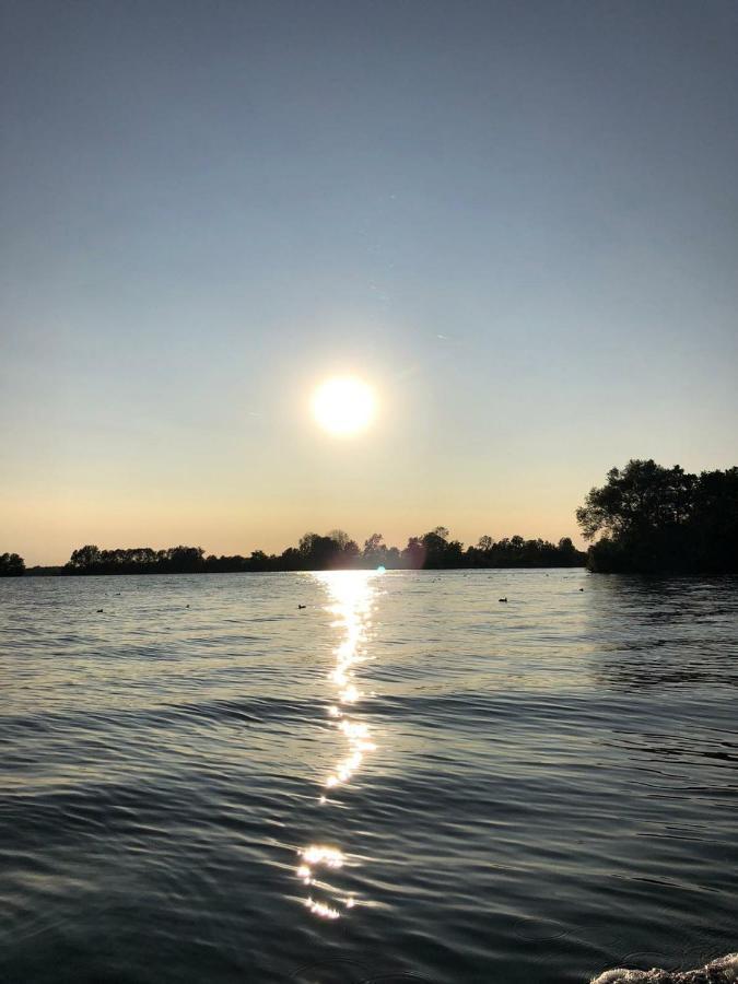 My Tiny Bliss Vinkeveense Plassen Екстер'єр фото